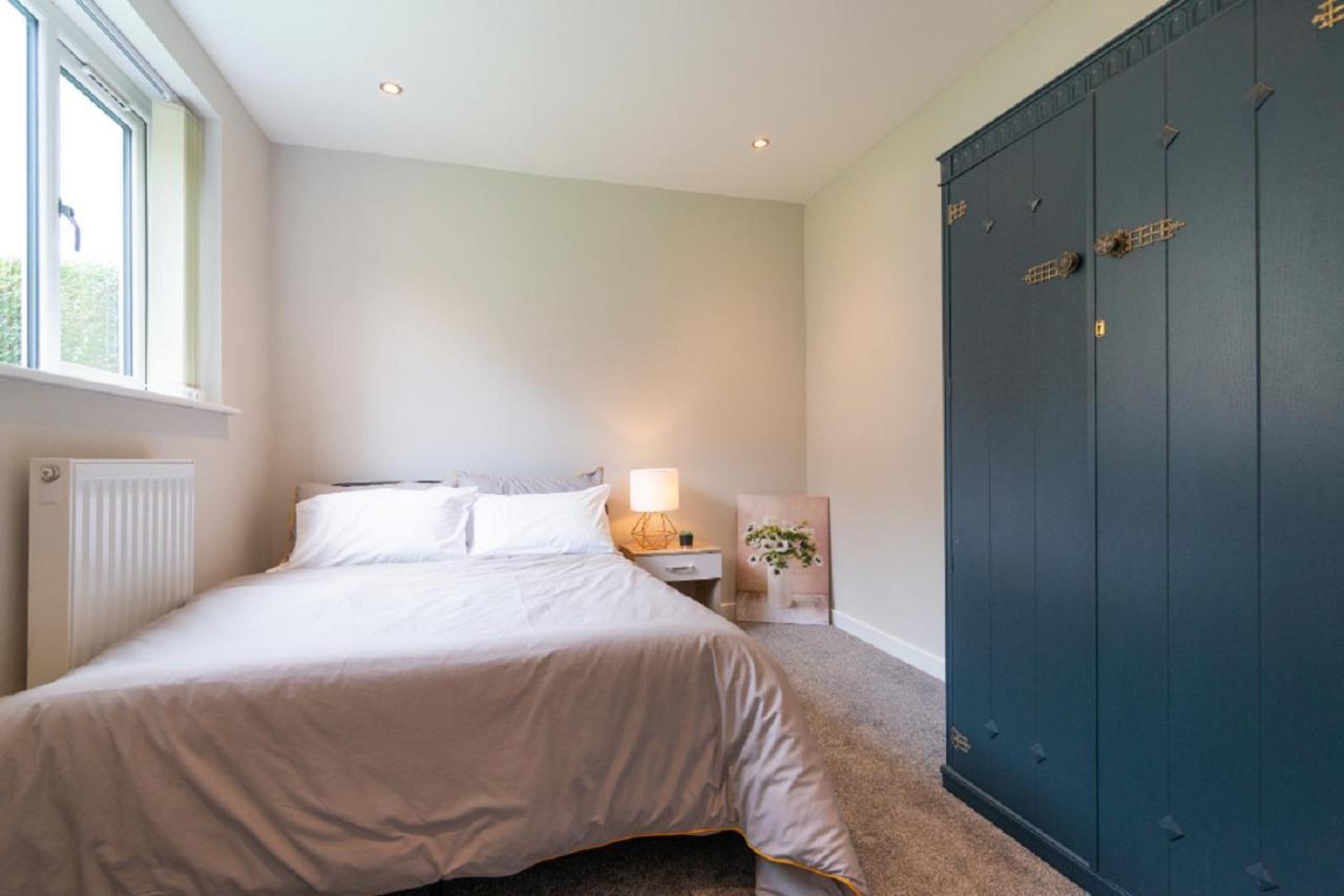 Beautiful 6 Bedroom Holiday Home, Manchester 威森肖 外观 照片
